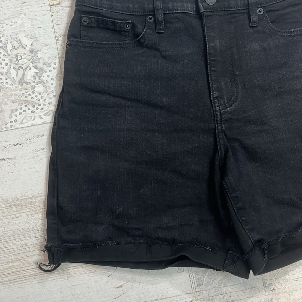 Calvin Klein Women's High Rise Black Denim Shorts Size 6 - Picture 2 of 9